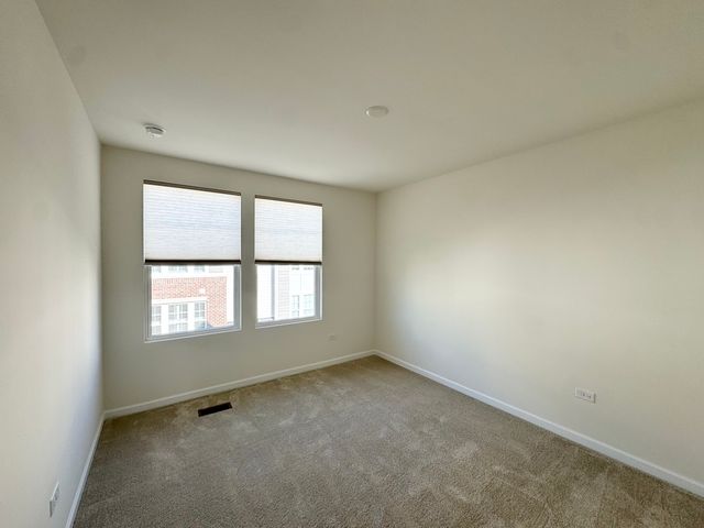 155 Yorktown Court 0, Libertyville, IL 60048