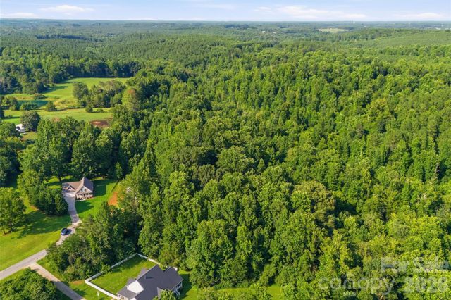 112 Homewood Lane, Statesville, NC 28625