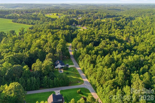 112 Homewood Lane, Statesville, NC 28625