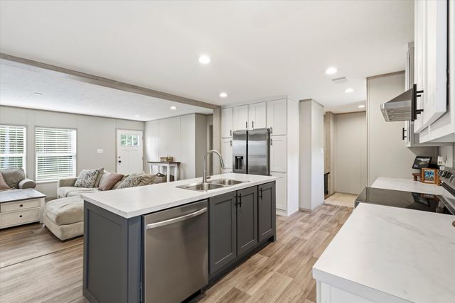 154 Beejay Lane, Cross, SC 29436