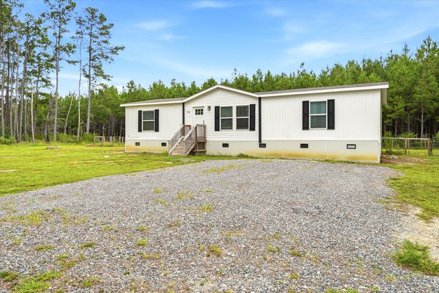 154 Beejay Lane, Cross, SC 29436