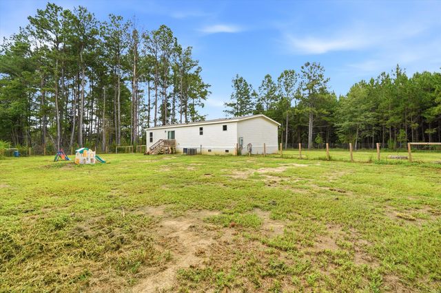 154 Beejay Lane, Cross, SC 29436