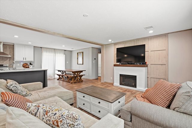 154 Beejay Lane, Cross, SC 29436