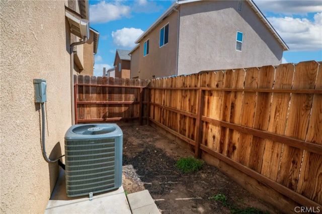 1344 Hermosa Drive, Merced, CA 95348