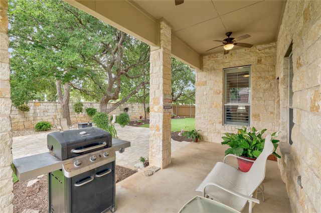 3333 Goldenoak CIR, Round Rock, TX 78681