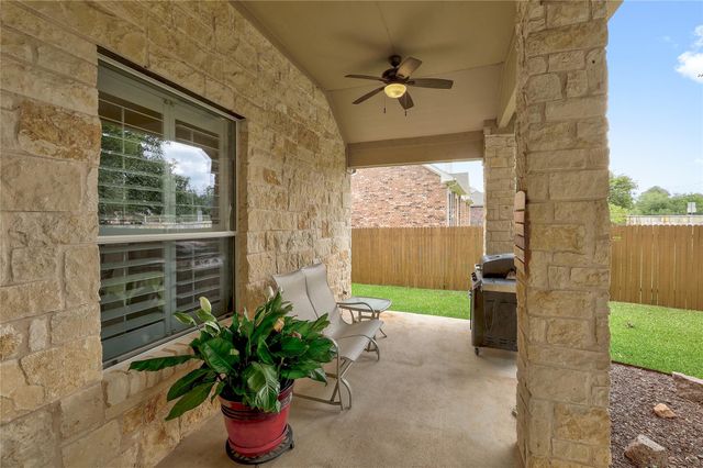3333 Goldenoak CIR, Round Rock, TX 78681