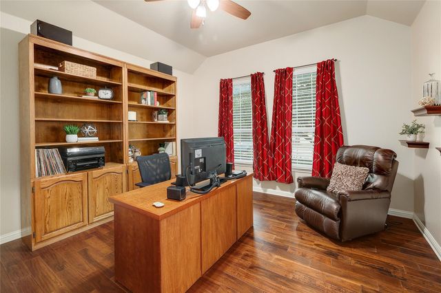 3333 Goldenoak CIR, Round Rock, TX 78681