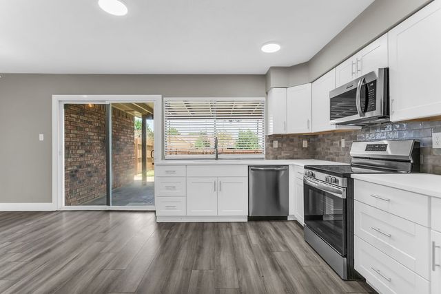 5264 Pruitt Drive, The Colony, TX 75056