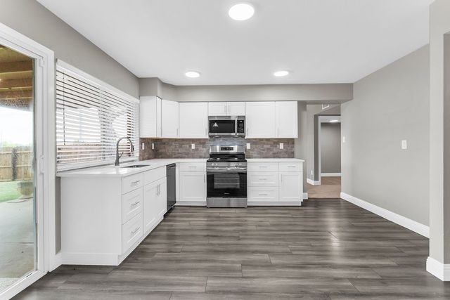 5264 Pruitt Drive, The Colony, TX 75056