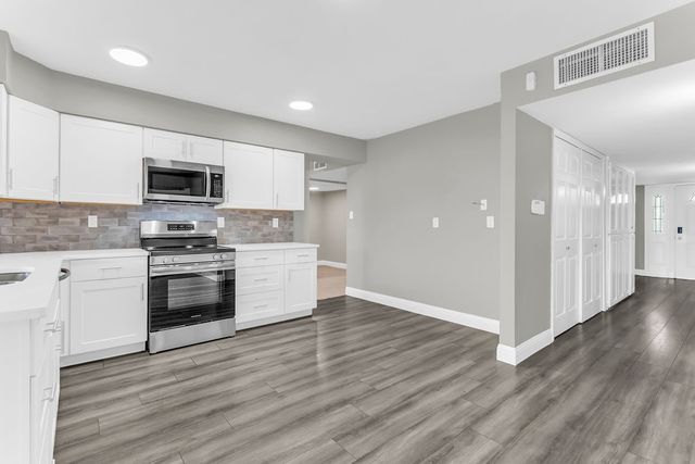 5264 Pruitt Drive, The Colony, TX 75056