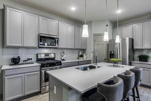 655 Amber Falls, Montgomery, TX 77356