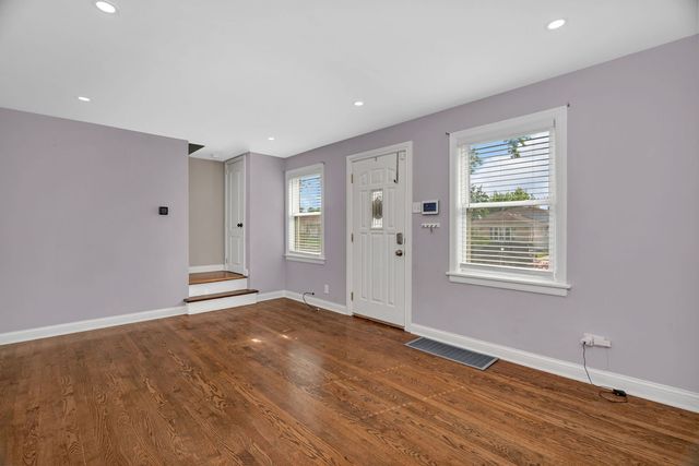 5304 S Ridgeway Avenue, Chicago, IL 60632