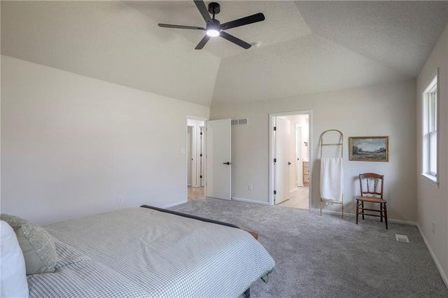 907 S State Route J Highway, Peculiar, MO 64078