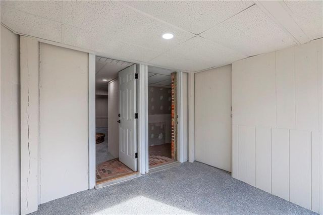 907 S State Route J Highway, Peculiar, MO 64078