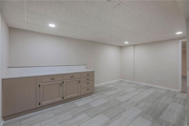 907 S State Route J Highway, Peculiar, MO 64078