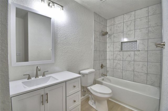 2264 W LONGBOTTOM ROAD, Avon Park, FL 33825