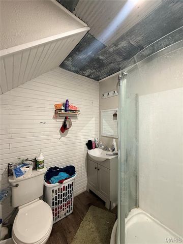 202 N Buena Vista Street, Puxico, MO 63960