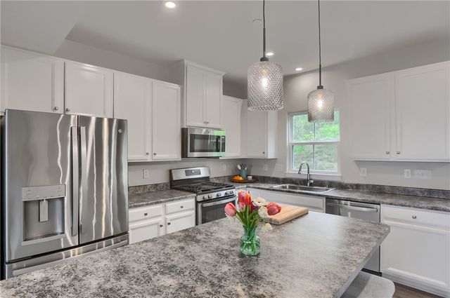 133 Moyer Hill Dr, Cranberry Twp, PA 16066
