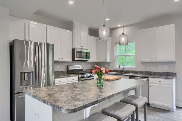 133 Moyer Hill Dr, Cranberry Twp, PA 16066