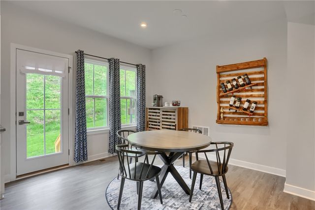 133 Moyer Hill Dr, Cranberry Twp, PA 16066
