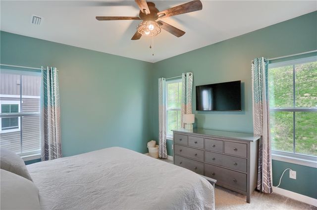 133 Moyer Hill Dr, Cranberry Twp, PA 16066