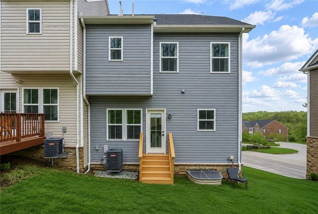 133 Moyer Hill Dr, Cranberry Twp, PA 16066