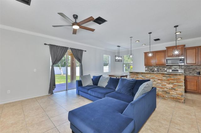 401 BRITTON SHORES COURT, Ruskin, FL 33570