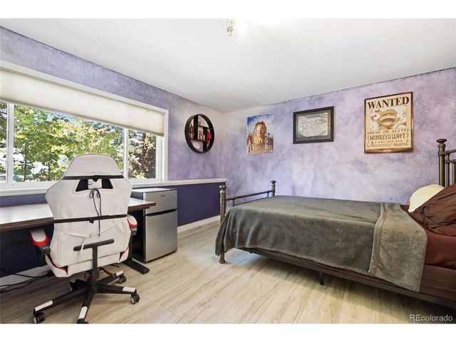 1865 Eisenhower Dr, Louisville, CO 80027