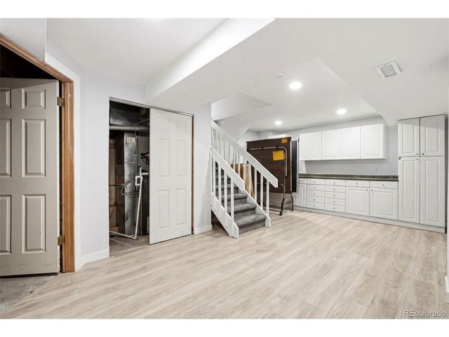 1865 Eisenhower Dr, Louisville, CO 80027