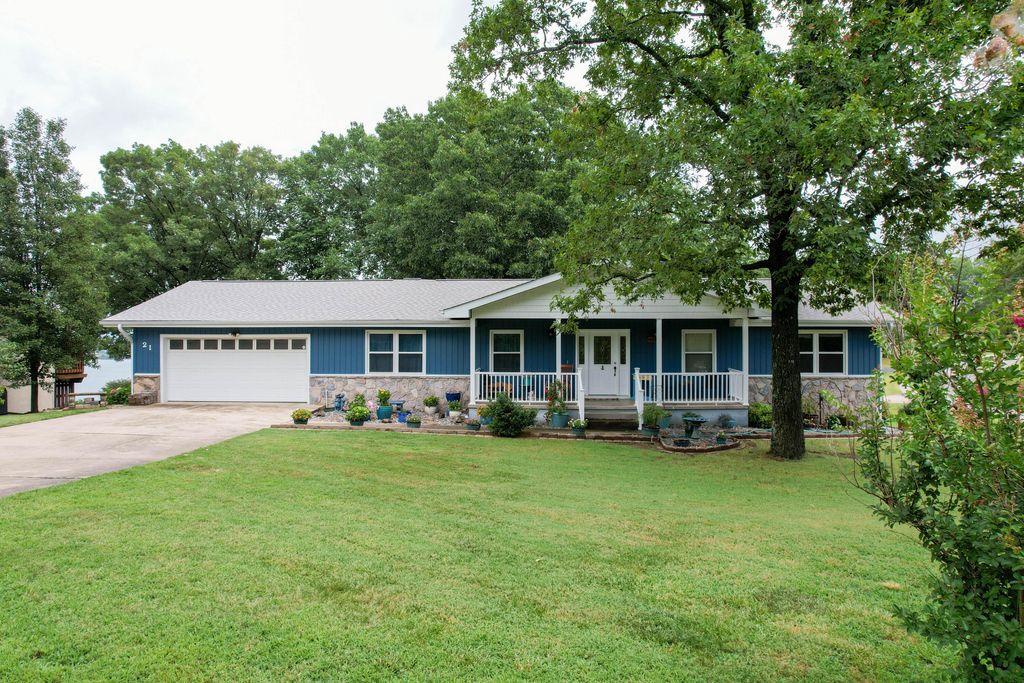 21 Cricket Hill Lane, Lampe, MO 65681