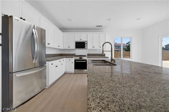 45318 Elm, Lancaster, CA 93534