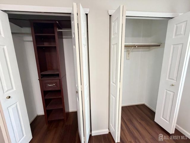 13 DARTMOUTH Way, North Brunswick, NJ 08902