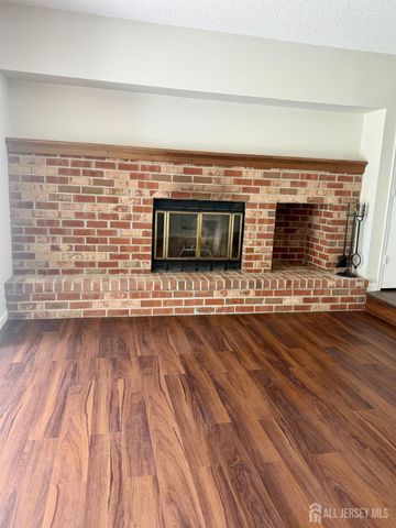 13 DARTMOUTH Way, North Brunswick, NJ 08902