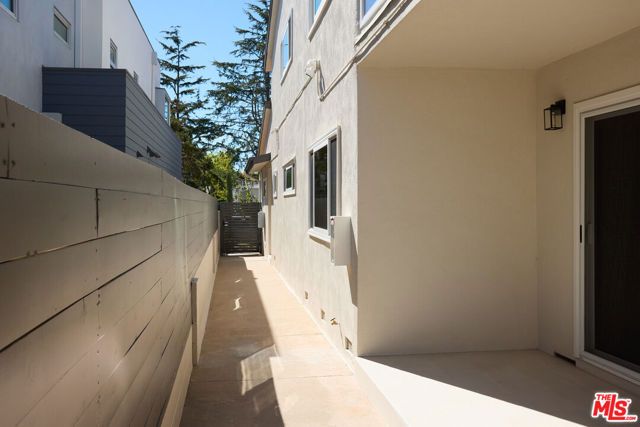 1223 23rd Street B, Santa Monica, CA 90404