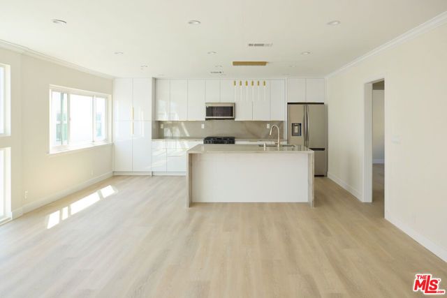 1223 23rd Street B, Santa Monica, CA 90404