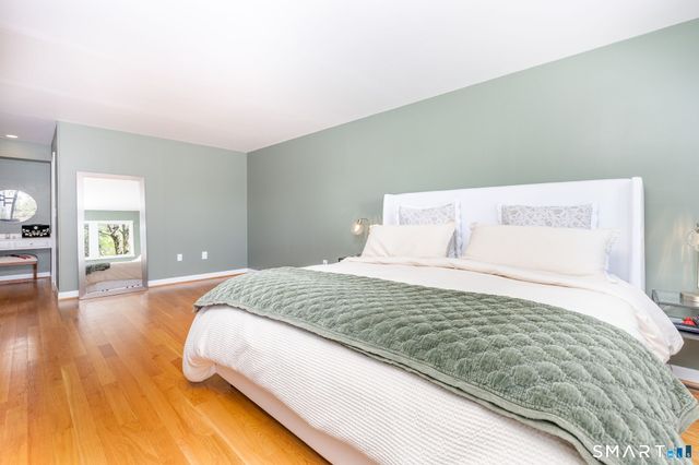 71 Byron Drive 71, Avon, CT 06001