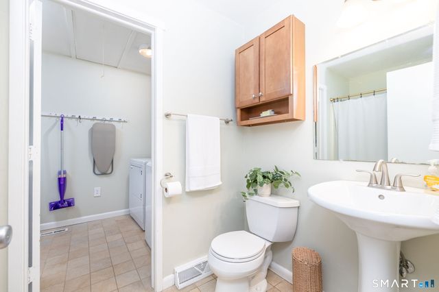 71 Byron Drive 71, Avon, CT 06001