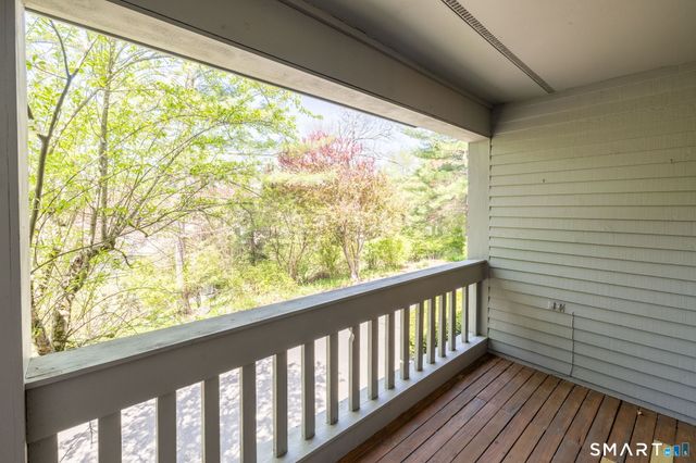 71 Byron Drive 71, Avon, CT 06001