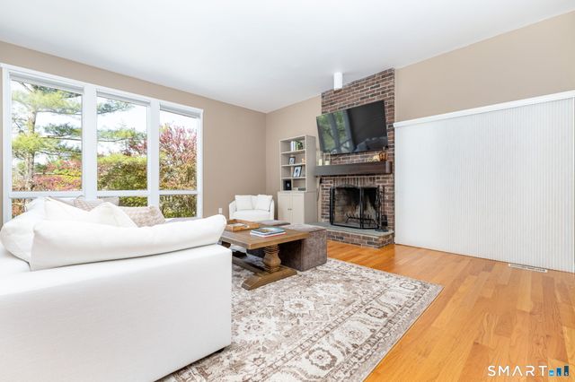 71 Byron Drive 71, Avon, CT 06001
