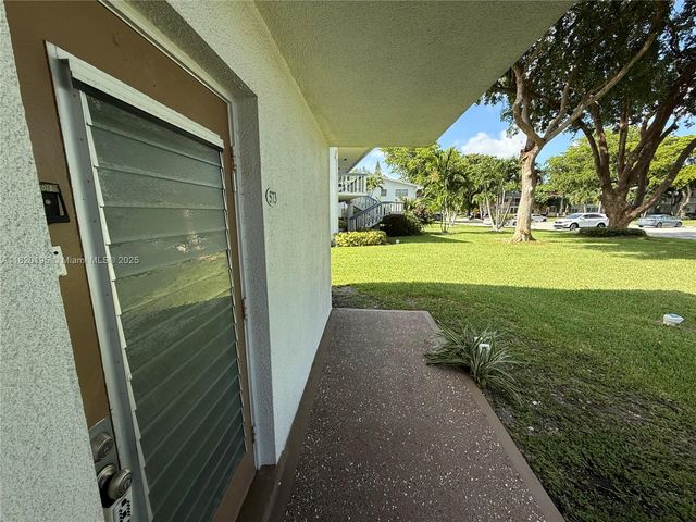 573 Durham U 573, Deerfield Beach, FL 33442