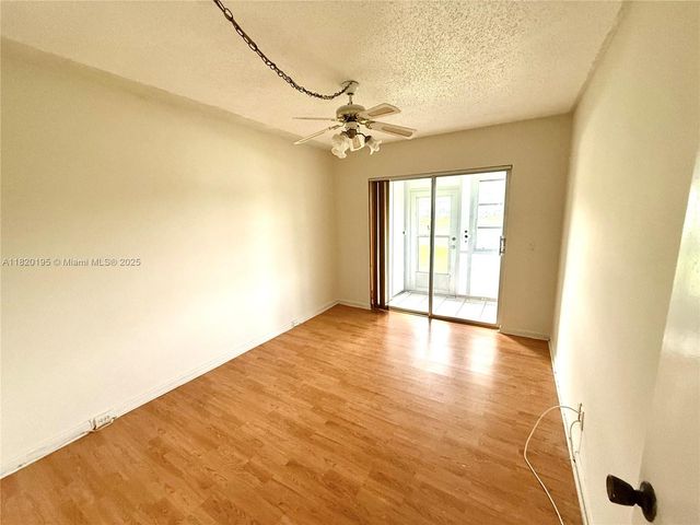 573 Durham U 573, Deerfield Beach, FL 33442