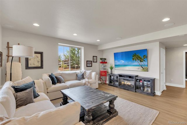 10401 Maplebrook Way, Highlands Ranch, CO 80126