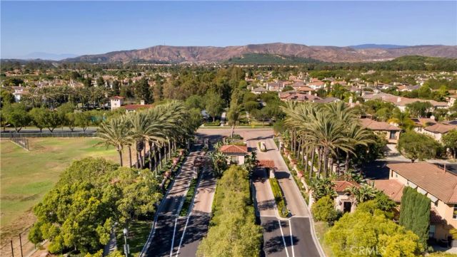 128 Talmadge, Irvine, CA 92602
