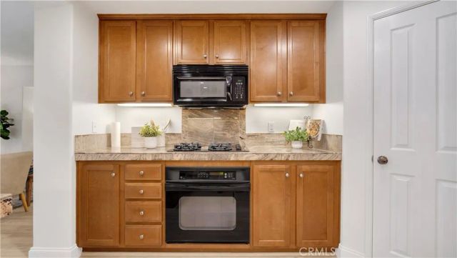 128 Talmadge, Irvine, CA 92602