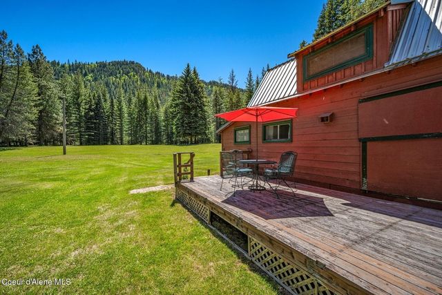 5841 Highway 57, Priest River, ID 83856