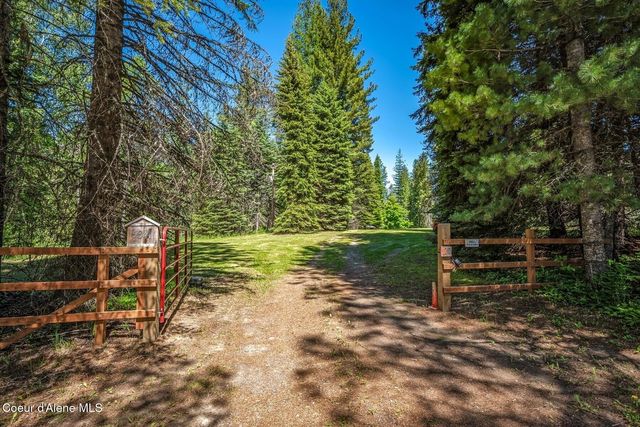 5841 Highway 57, Priest River, ID 83856