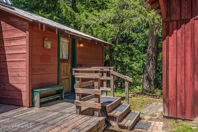5841 Highway 57, Priest River, ID 83856