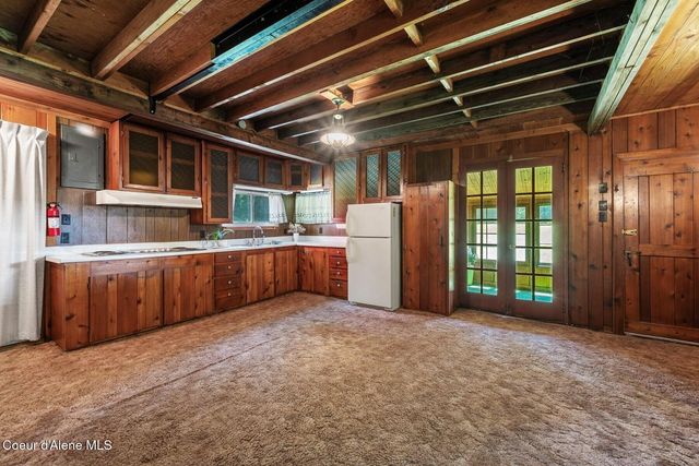 5841 Highway 57, Priest River, ID 83856