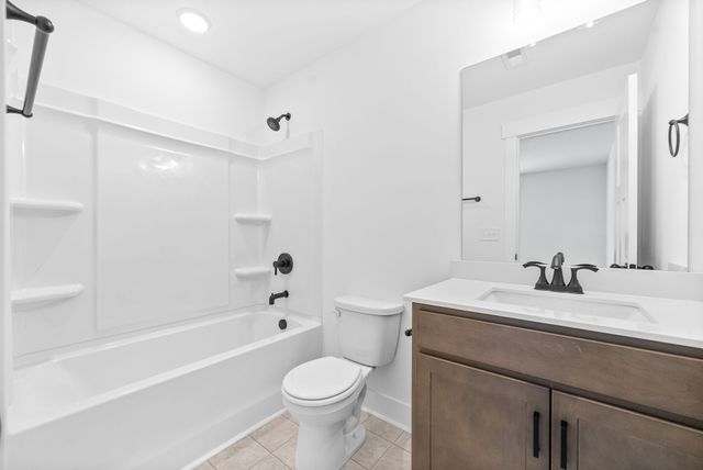 309 Front Ridge Circle, Clarksville, TN 37040