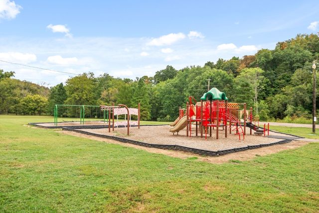 309 Front Ridge Circle, Clarksville, TN 37040
